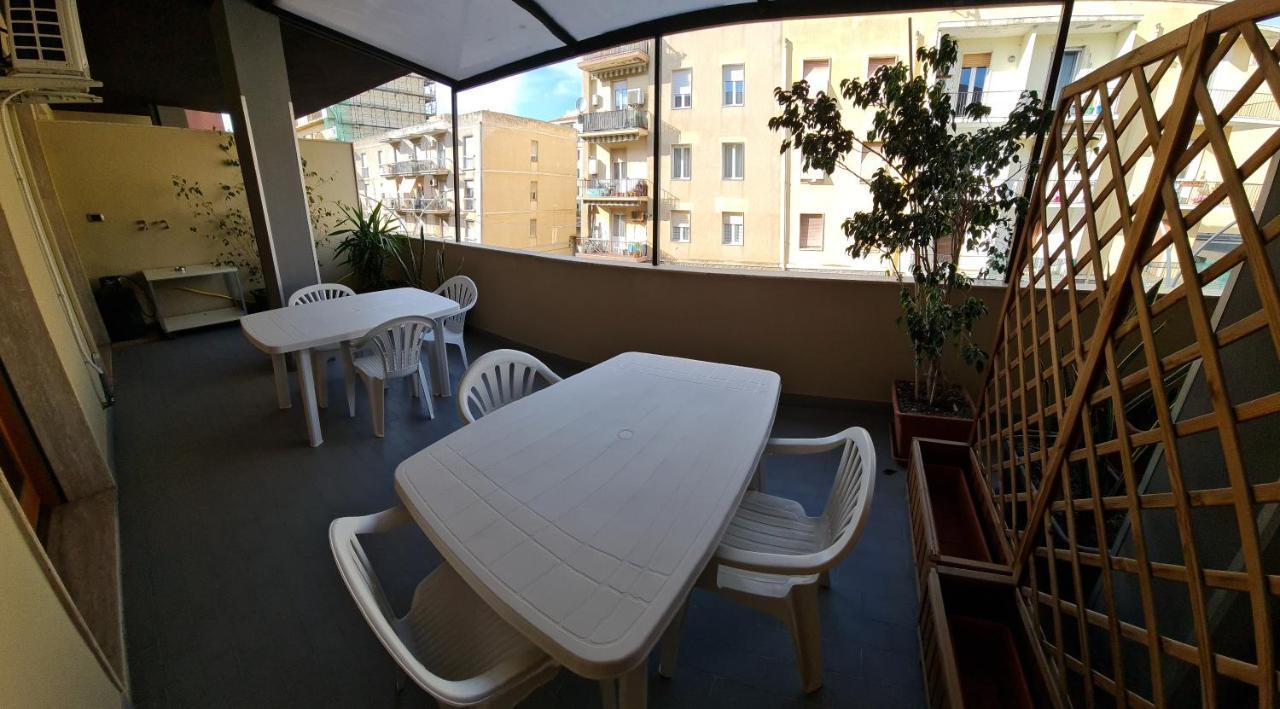 Monti Guest House Alghero Bagian luar foto
