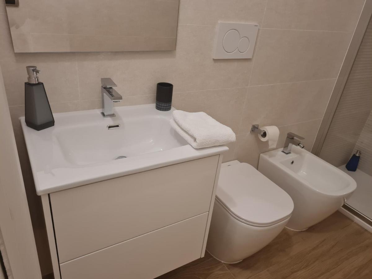 Monti Guest House Alghero Bagian luar foto