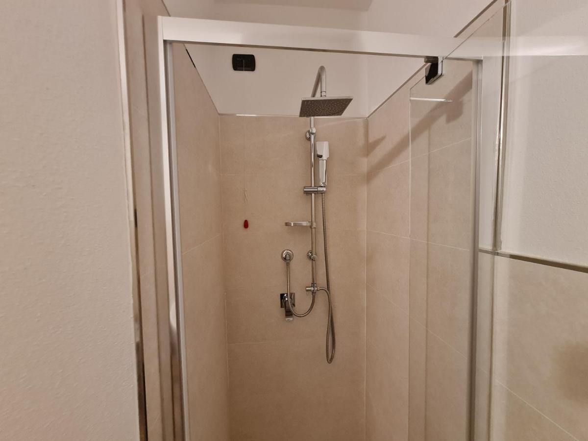 Monti Guest House Alghero Bagian luar foto